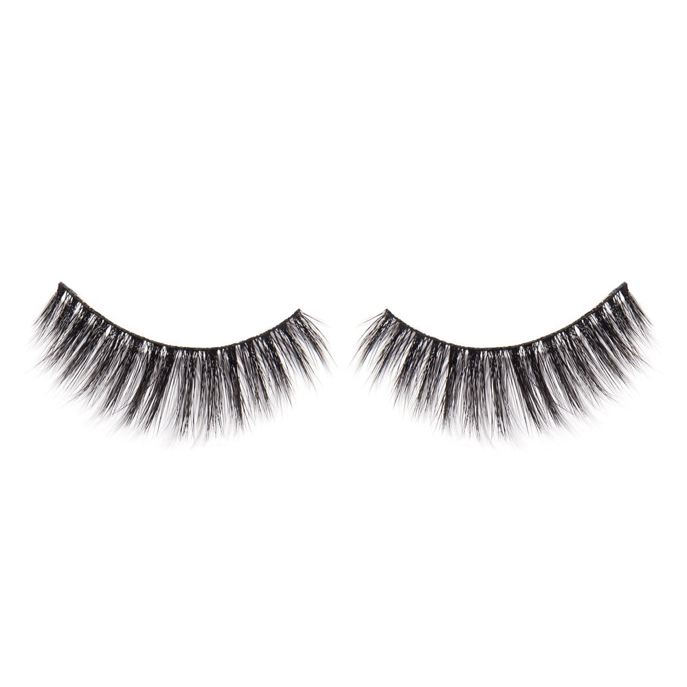 Teacup Korean Silk Lashes in Stephanie